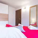 Tranquility And Nature In 4 Bedroom With Sea View Mokošica