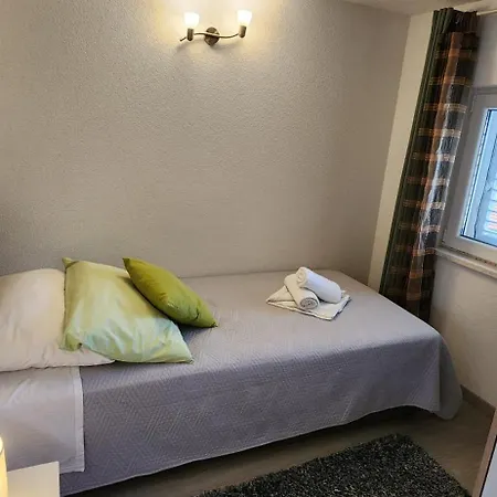 Tranquility And Nature In 4 Bedroom With Sea View *