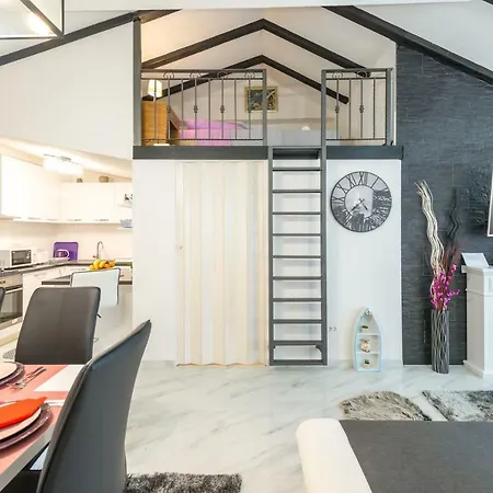 Tranquility And Nature In 4 Bedroom With Sea View Mokošica