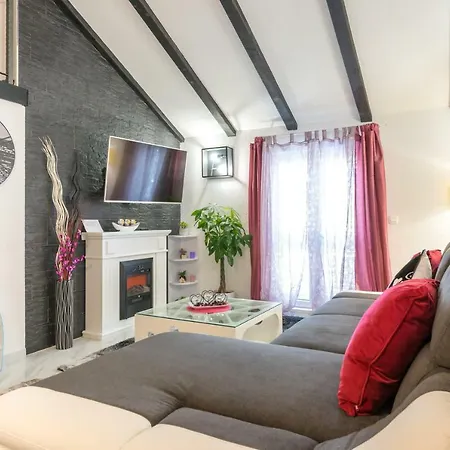 Tranquility And Nature In 4 Bedroom With Sea View * Mokosica
