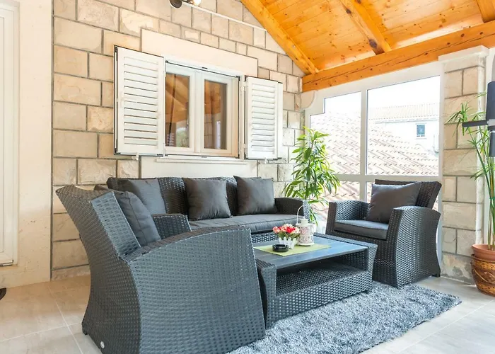 Apartman Tranquility And Nature In 4 Bedroom With Sea View Mokosica