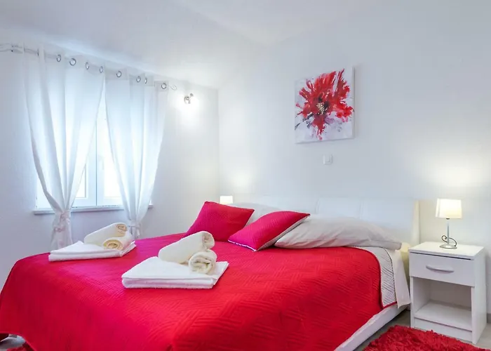 Tranquility And Nature In 4 Bedroom With Sea View * Mokosica